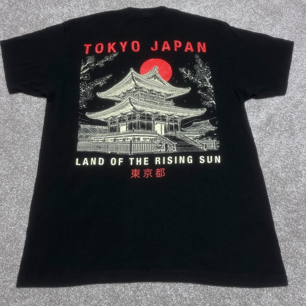 Mens M Tokyo Japan Land of the Rising Sun Graphic Tee Black Pagoda T-Shirt